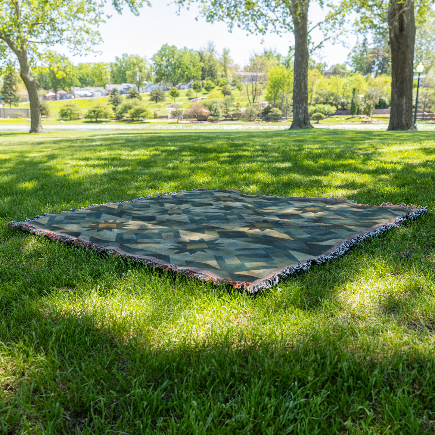 Aztec_Pattern_Blanket_Grass_V_Mockup.png