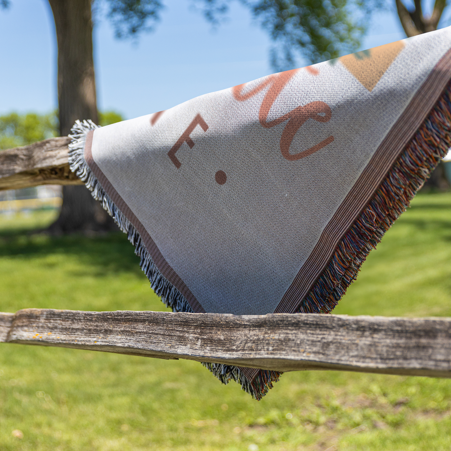 Making_Memories_Camping_-_Woven_Blanket_Fence_H_Mockup.png