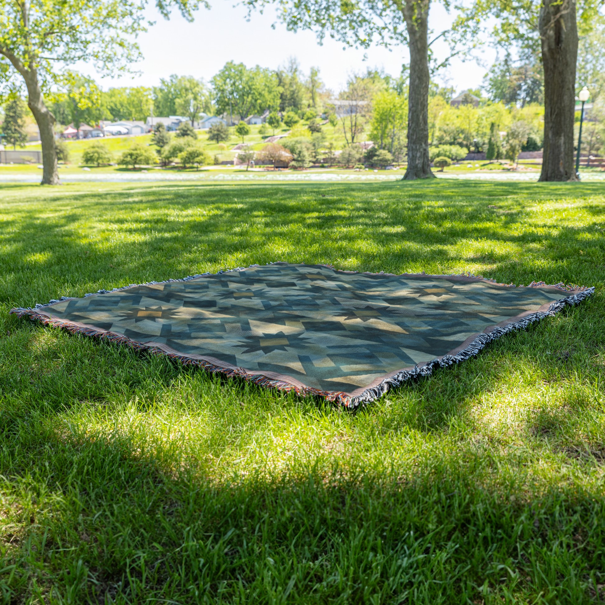 Aztec_Pattern_Blanket_Grass_V_Mockup.png